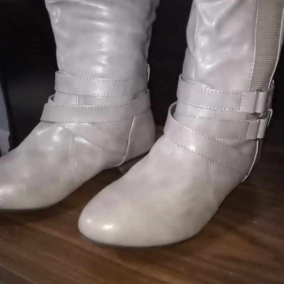 Women's Olsenboye Gray Slip On Strappy Knee High Boots Sz. 7 w/StretcH - Picture 2 of 5